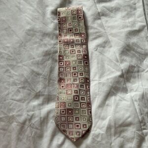 Geometric Patterned Tie in Cream and Brown